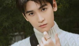 娱乐圈吃瓜男的叫什么,他是如何成为热门话题的？